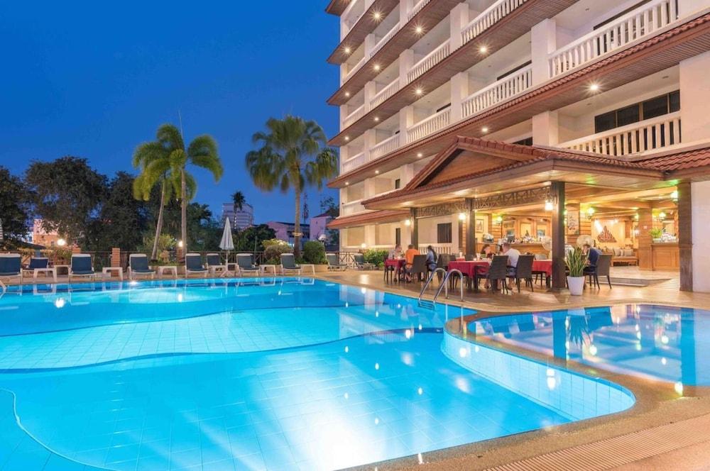 The Residence Garden Pattaya Exterior photo